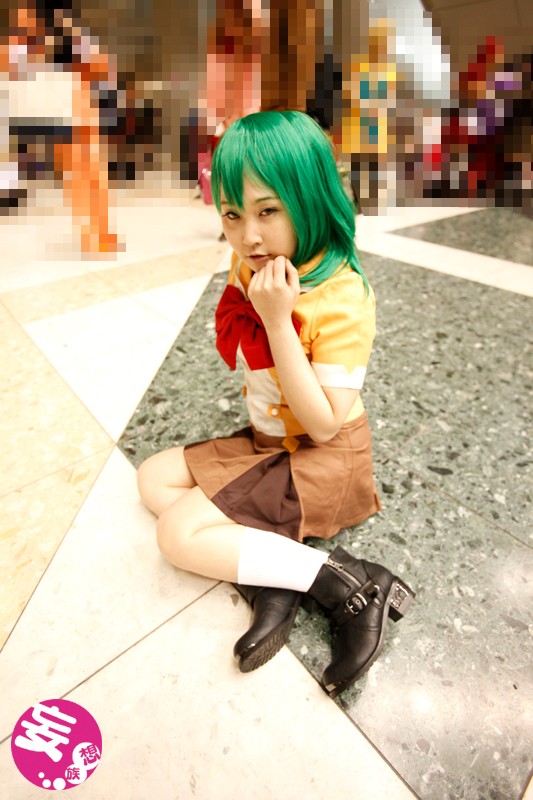 TWOE-004